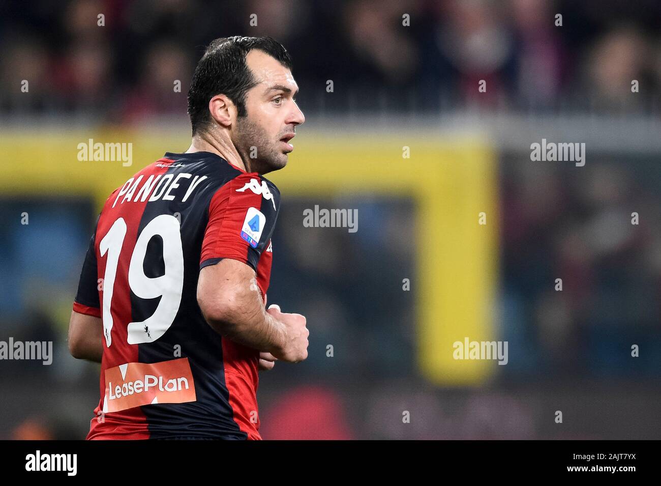 Genova, Italia - 05 January, 2020: Goran PANDEV di Genoa CFC si affaccia su durante la serie di una partita di calcio tra il Genoa CFC e noi di Sassuolo. Genoa CFC ha vinto 2-1 sopra di noi di Sassuolo. Credito: Nicolò Campo/Alamy Live News Foto Stock