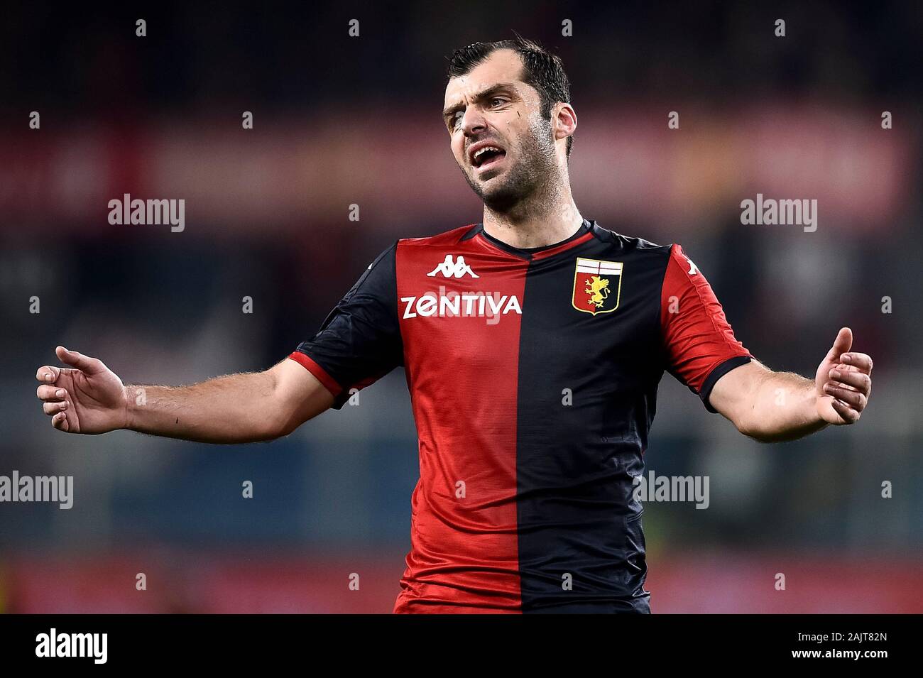 Genova, Italia - 05 January, 2020: Goran PANDEV di Genoa CFC reagisce durante la serie di una partita di calcio tra il Genoa CFC e noi di Sassuolo. Genoa CFC ha vinto 2-1 sopra di noi di Sassuolo. Credito: Nicolò Campo/Alamy Live News Foto Stock