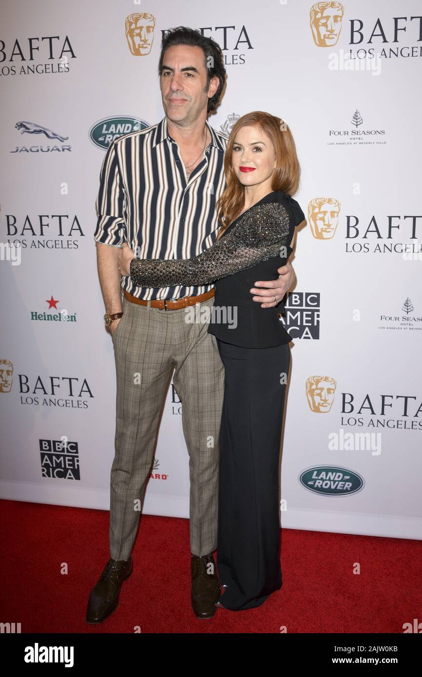 Il 4 gennaio 2020, Los Angeles, California, Stati Uniti d'America: sacha baron cohen (L) e Isla Fisher frequentare il 2020 BAFTA Tea Party al Four Seasons Hotel di Los Angeles, California (credito Immagine: © Charlie Steffens/ZUMA filo) Foto Stock