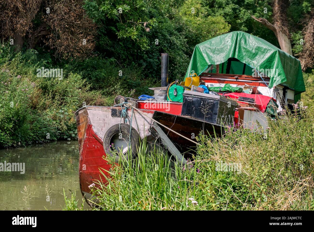Facendo una vita sul canal, Bradford On Avon, Wiltshire, Regno Unito Foto Stock