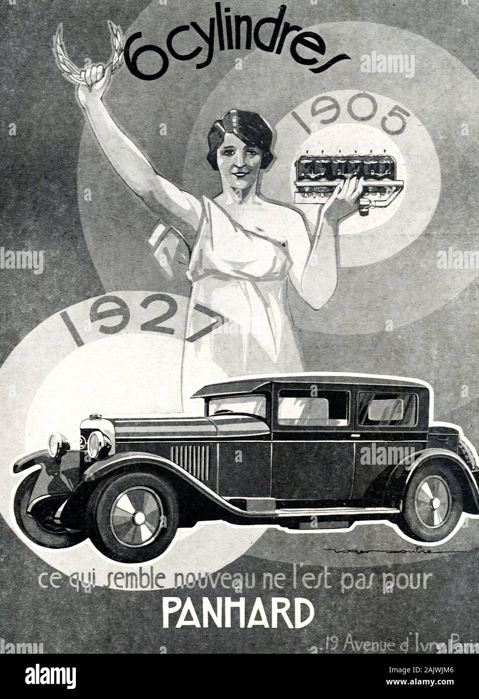 Vecchio annuncio, vintage, annuncio pubblicitario o di pubblicità per 6 Panhard cylnder 1927 modello francese di auto di lusso con enca donna tenendo il motore. Annuncio 1927 Foto Stock