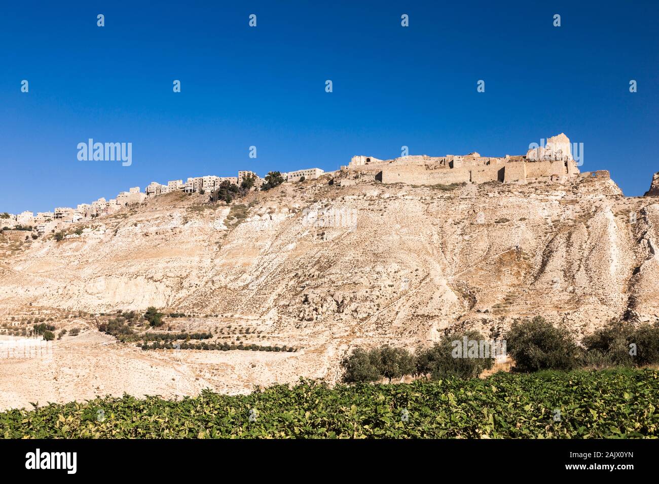 Kerak Castello, al Karak, sulla collina, Kings Highway, route 35, storica strada sulla terra alta, Giordania, Medio Oriente e Asia Foto Stock