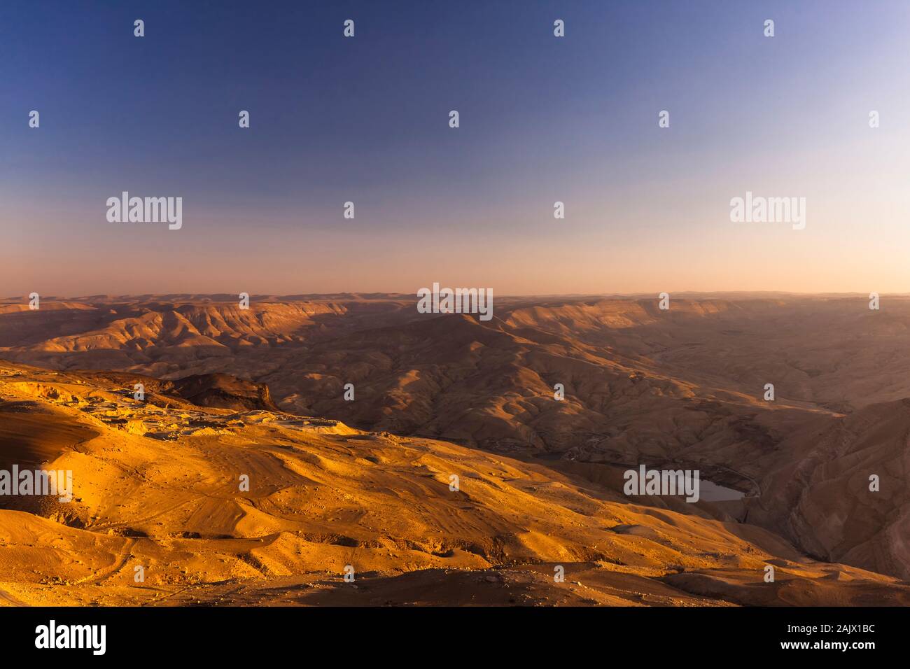 Wadi Al Hasa, splendida vista della valle, in serata, Kings Highway, route 35, karak, terra alta, Giordania, Medio Oriente e Asia Foto Stock
