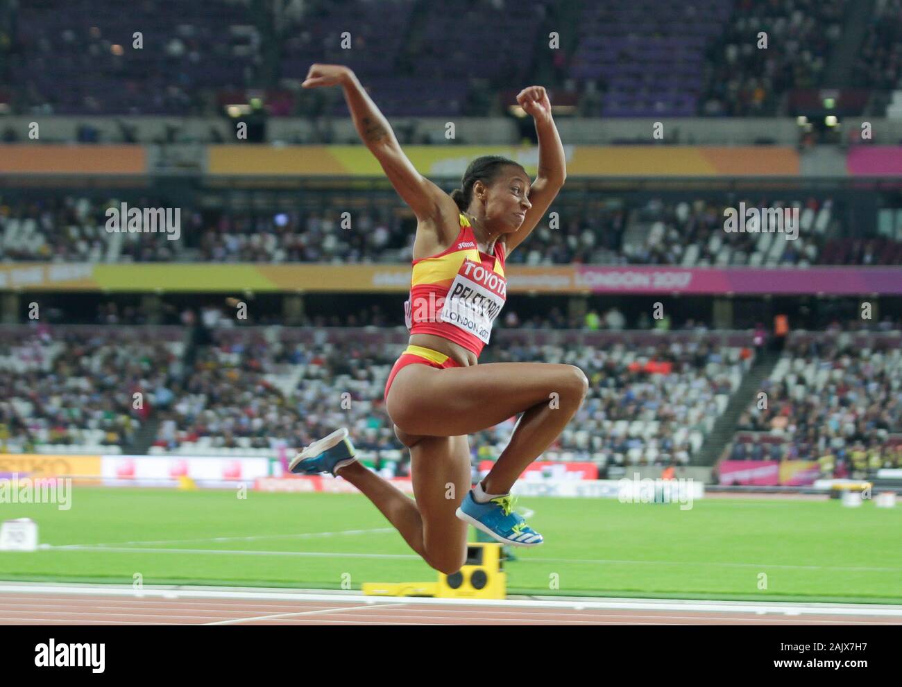 Ana Peleteiro (Spagna) durante le Donne Salto triplo Finale della IAAF mondiale di atletica il 6 agosto, 201st presso lo Stadio Olimpico di Londra, Gran Bretagna Photo Laurent Lairys / DDPI Foto Stock