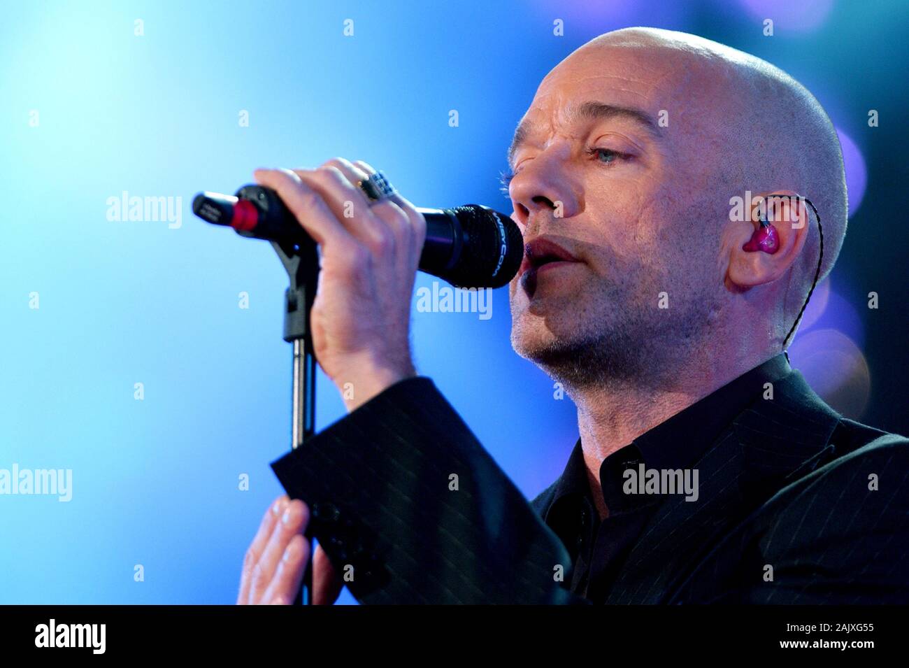 Verona Italia 18/09/2004, Arena : Michael Stipe dei Rem in concerto durante l'evento musicale "Festivalbar 2004". Foto Stock