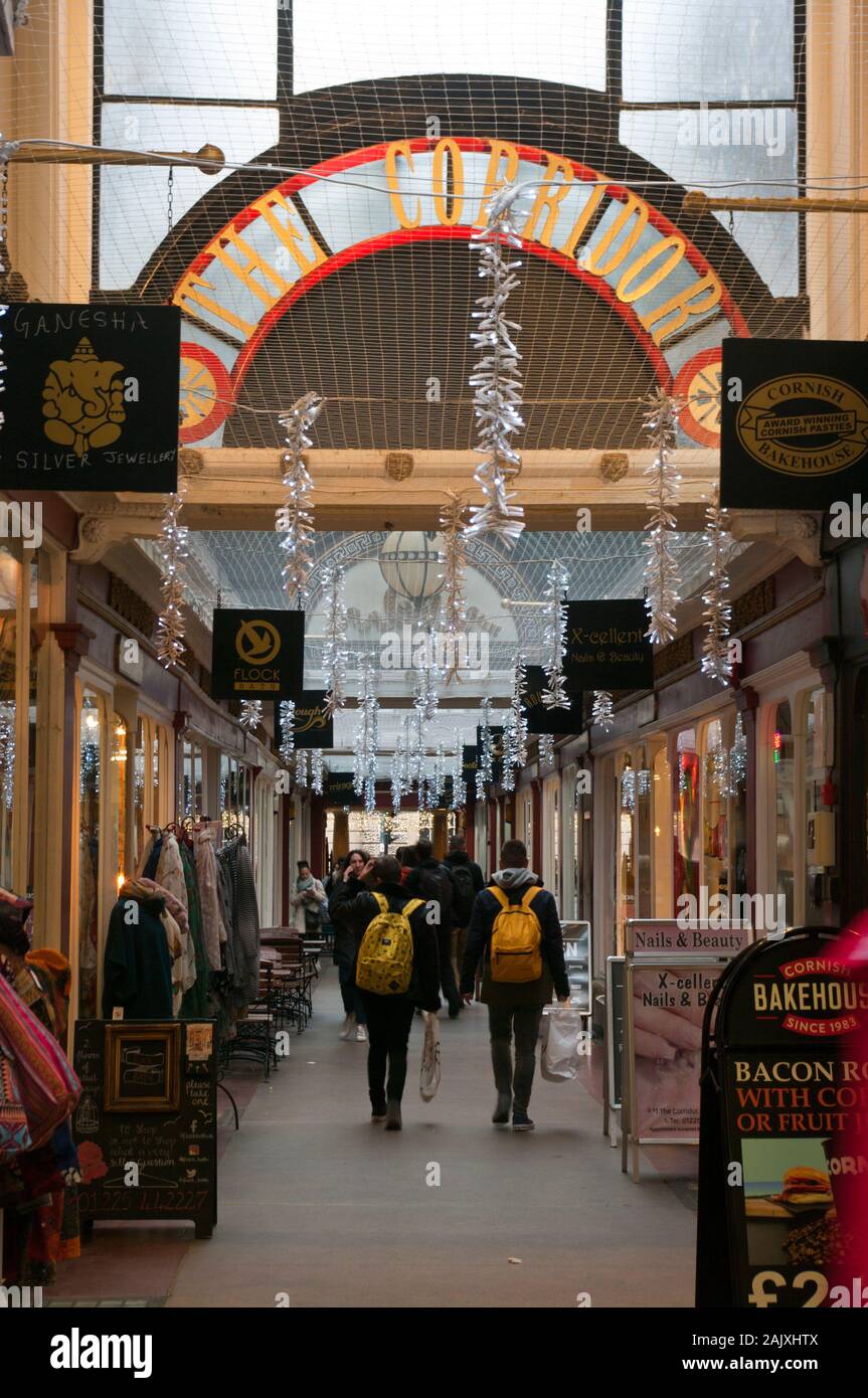 Il Corridoio Shopping Arcade Bath Somerset England Regno Unito Foto Stock