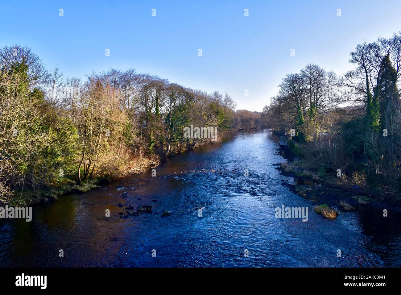 Il fiume Wharfe a Ilkley. Foto Stock