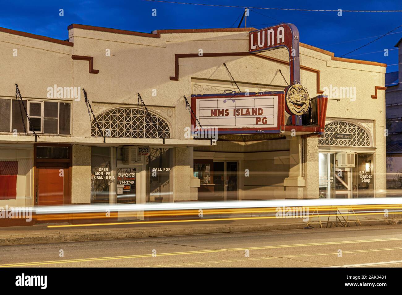 Storico Teatro Luna (1916) e striature chiare, Clayton, Nuovo Messico USA Foto Stock