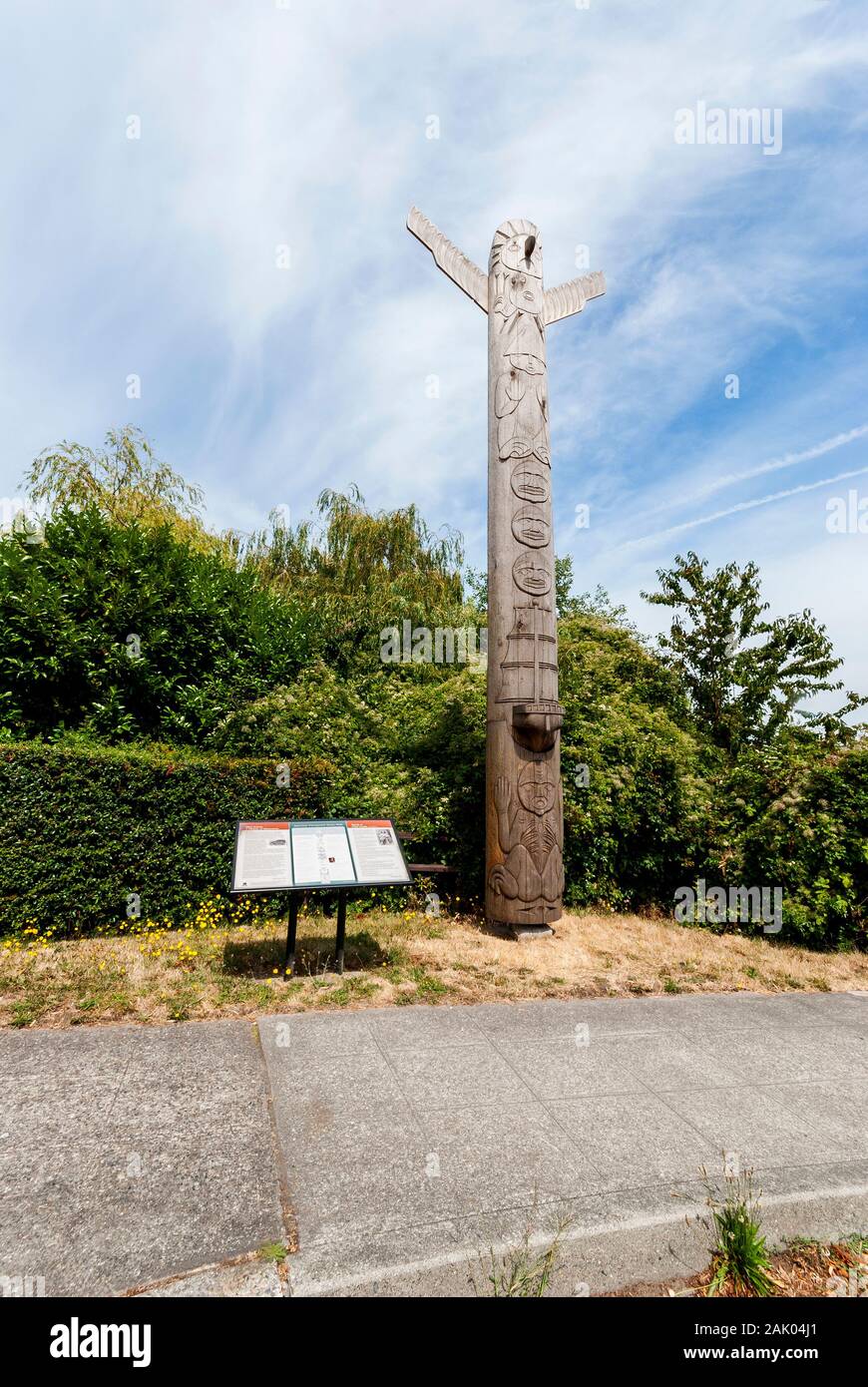 Admiral Viewpoint Totem Pole nella zona ovest di Seattle, Washington. Foto Stock