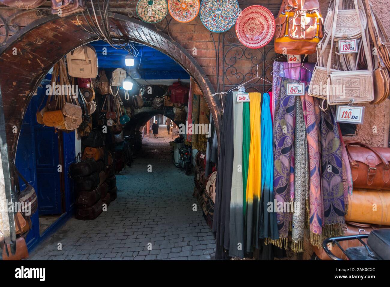 Marrakech il famoso souk sono il sogno del cacciatore di occasioni. Foto Stock