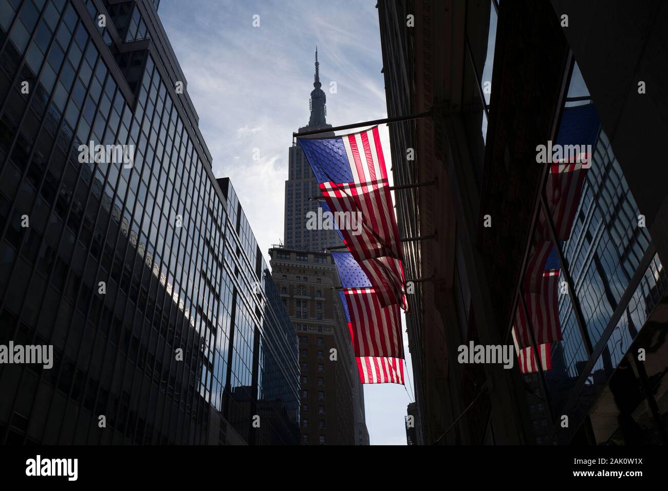 Bandierine americane a Empire State Building Foto Stock