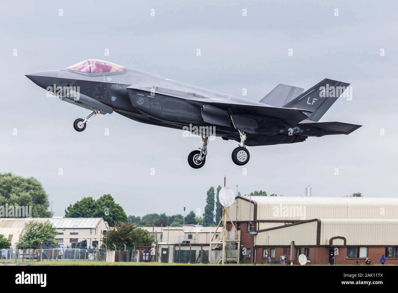 F-35A stealth fighter prendendo il largo nel luglio 2016 visto presso il Royal International Air Tattoo, Gloucestershire in Inghilterra. Foto Stock