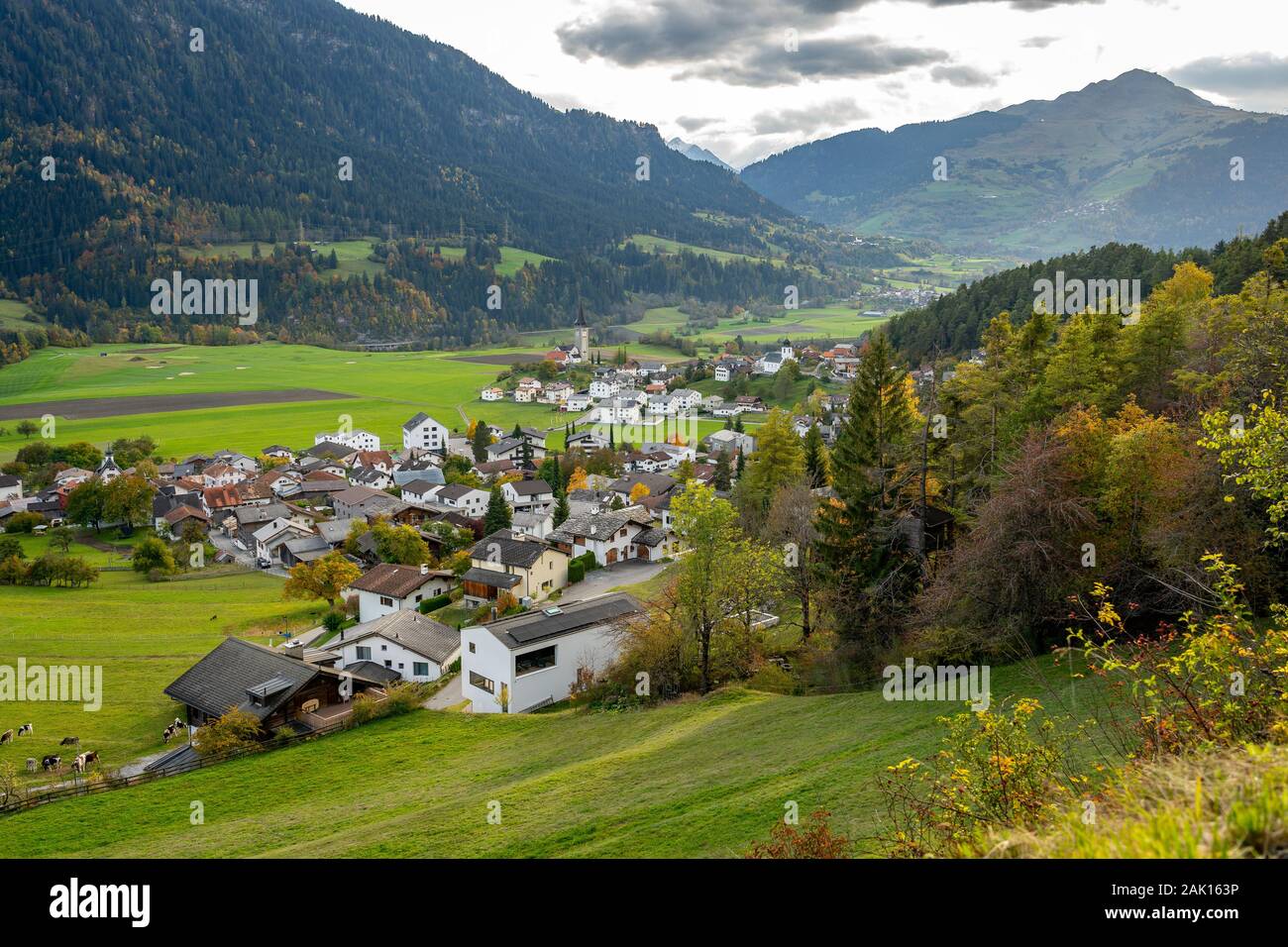 Sagogn - un pittoresco villaggio in Svizzera Foto Stock