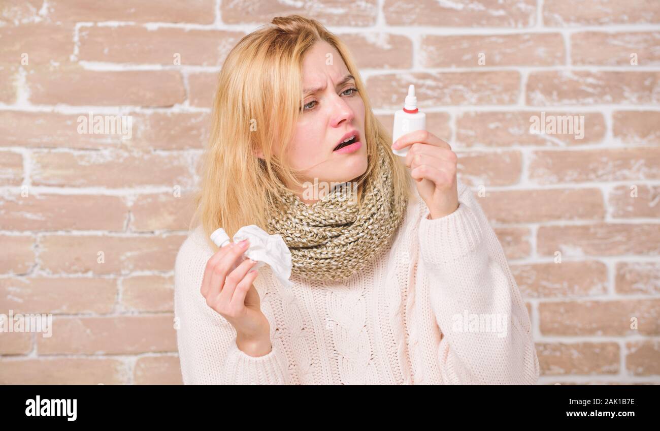 Farmaci per il naso bloccato immagini e fotografie stock ad alta  risoluzione - Alamy