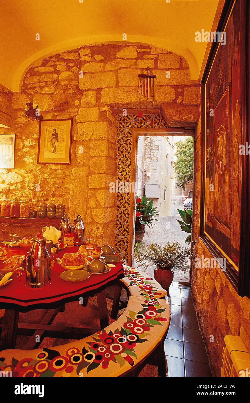 La prima colazione nel piccolo hotel catalano Bellmirall in Girona. Non datata (foto) | utilizzo in tutto il mondo Foto Stock