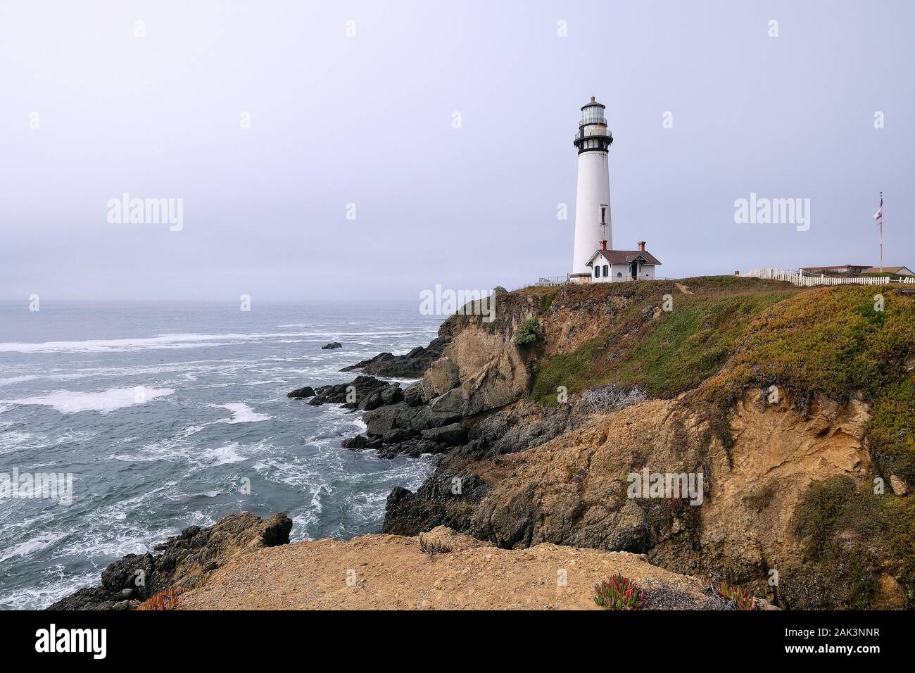 Leuchtturm, Pigeon Point Lighthouse Am Rande des Highway 1, San Mateo County, Kalifornien, STATI UNITI D'AMERICA Foto Stock