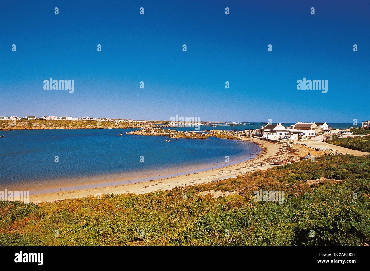 Questa foto mostra un piccolo borgo costiero al Jacobsbaai, una piccola baia in Cape Columbine, Sud Africa. Non datata (foto) | utilizzo in tutto il mondo Foto Stock