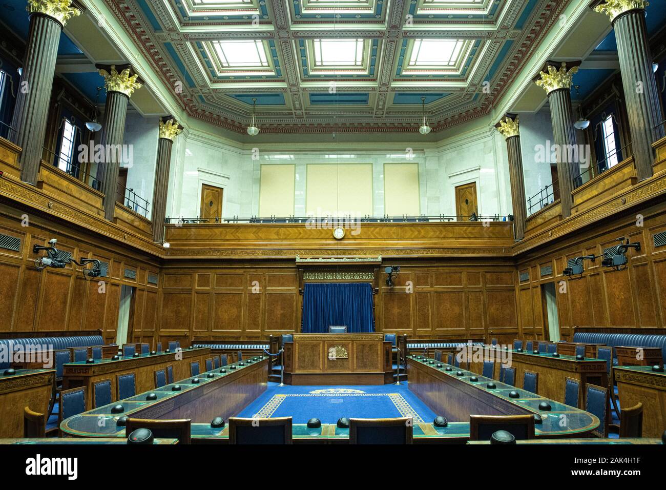 Interno vuoto di Stormont agli edifici del Parlamento dove i politici incontrano Foto Stock