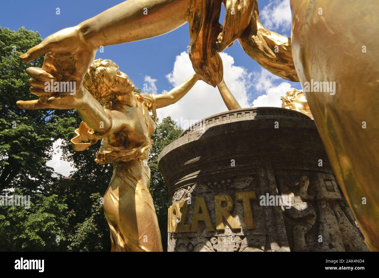 Mozart-Denkmal von Hermann Hosaeus auf der Bürgerwiese, Dresda | Utilizzo di tutto il mondo Foto Stock