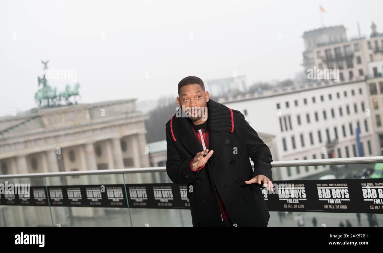 Il 07 gennaio 2020, Berlino: l'attore Will Smith proviene da una sessione di foto in occasione del tedesco Premiere di "Bad Boys per la vita". Foto: Jörg Carstensen/dpa Foto Stock
