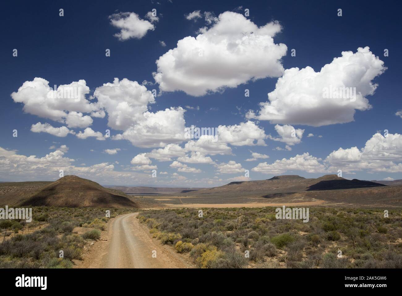 Karoo-Nationalpark: Landschaft in der Grossen Karoo suedlich von Calvinia, Suedafrika | Utilizzo di tutto il mondo Foto Stock