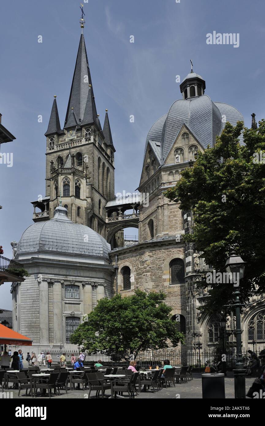 Aachen: Aussenansicht des Aachener Doms, Eifel | Utilizzo di tutto il mondo Foto Stock