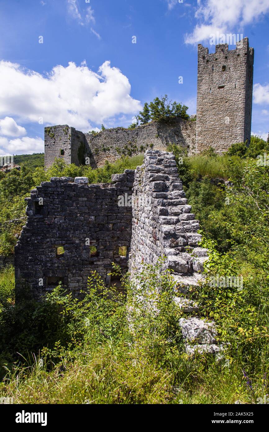 Dvigrad: Ruinenstadt Draga-Tal im, Istrien | Utilizzo di tutto il mondo Foto Stock