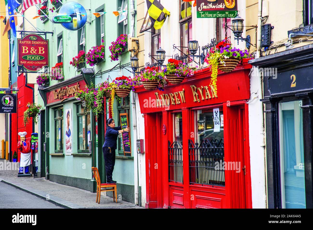 Grafschaft Kilkenny: Convento Street in Kilkenny, Irlanda | Utilizzo di tutto il mondo Foto Stock