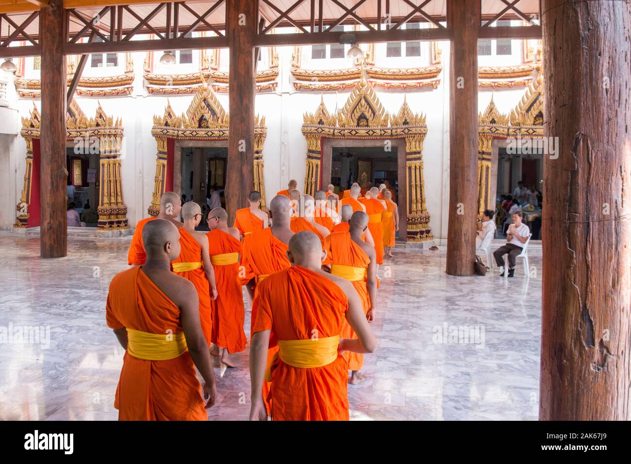 Il Wat Pak Nam tempio in Thonburi nei pressi della città di Bangkok in Thailandia in Southest Asia. Thailandia, Bangkok, Novembre 2019 Foto Stock