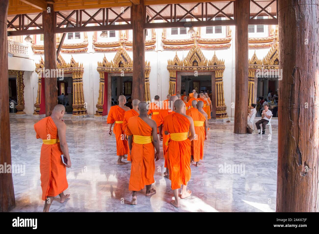 Il Wat Pak Nam tempio in Thonburi nei pressi della città di Bangkok in Thailandia in Southest Asia. Thailandia, Bangkok, Novembre 2019 Foto Stock
