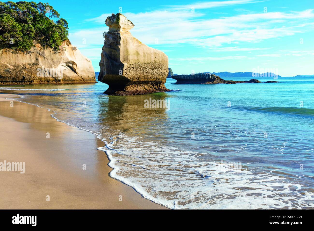 Nordinsel: Halbinsel Coromandel, Hahei Beach bei Cove della cattedrale, Neuseeland | Utilizzo di tutto il mondo Foto Stock