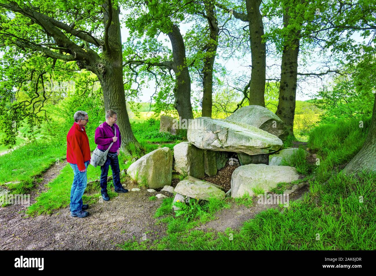 Lancken-Granitz: Huenengrab aus der Jungsteinzeit, Ruegen | Utilizzo di tutto il mondo Foto Stock