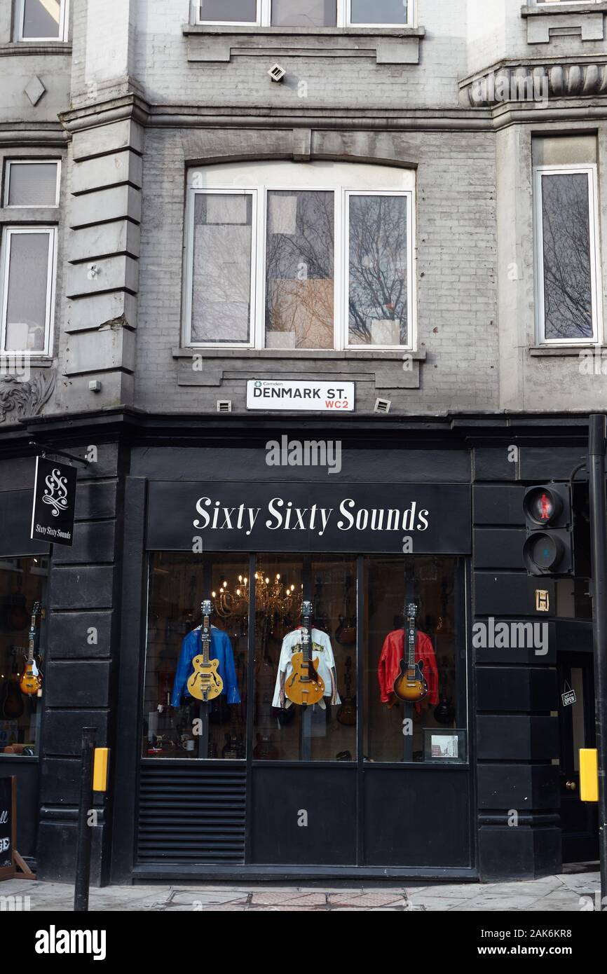 Fotografia del negozio di musica in Danimarca Street, Londra, Regno Unito. Denmark Street è anche noto come Tin Pan Alley Foto Stock