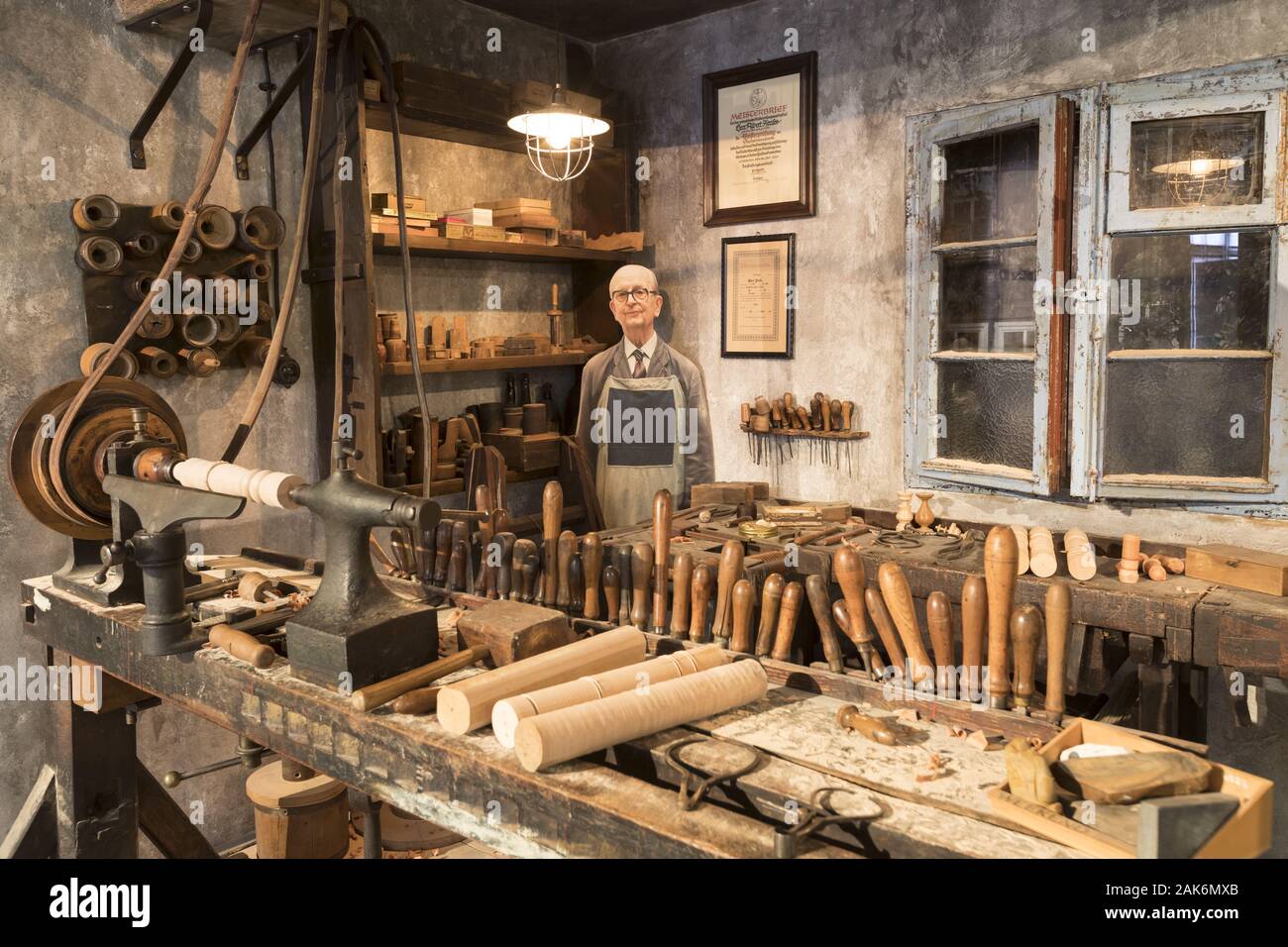 Celle di Bulgheria: Holzwerkstatt Bomann-Museum im, Museo fuer niedersaechsische Volkskunde, Landes- und Stadtgeschichte, Lueneburger Heide | Utilizzo di tutto il mondo Foto Stock