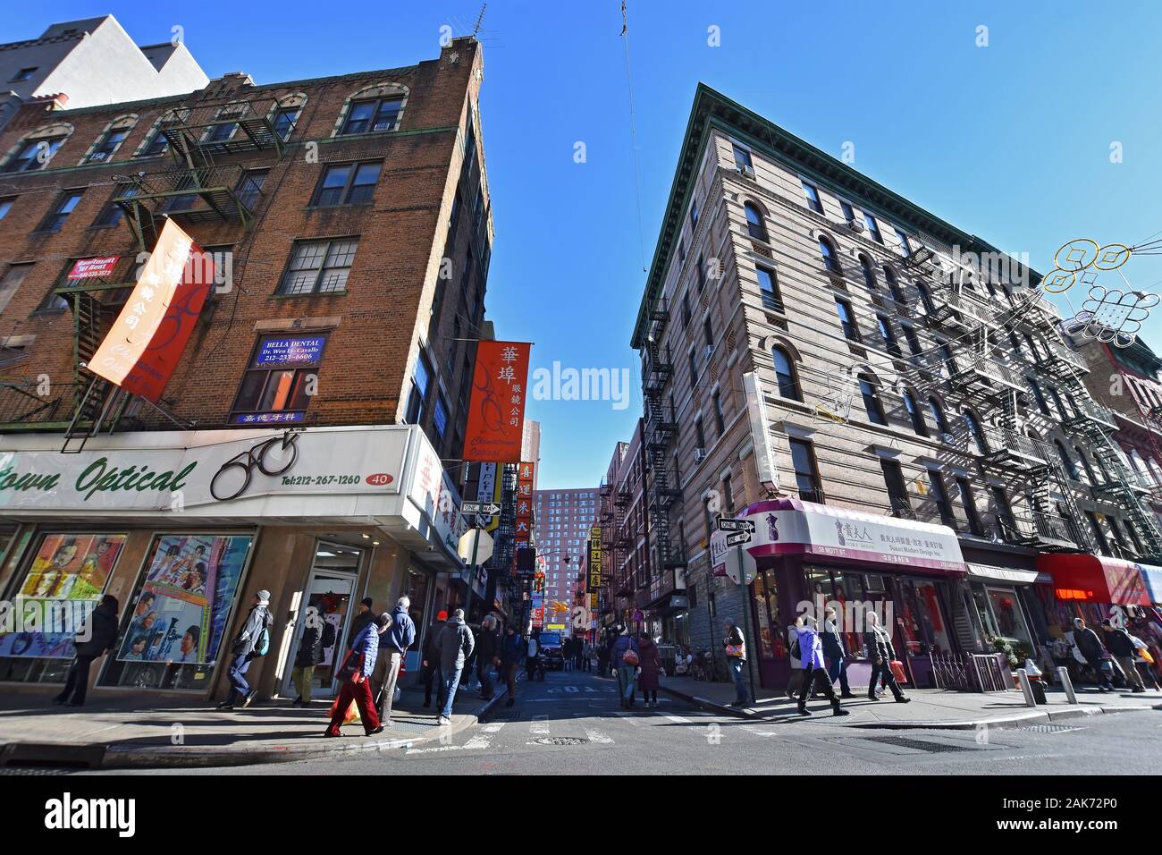 China Town, New York, NY, Stati Uniti d'America - 30 novembre 2019. Colorate strade di Manhattan - Chinatown, New York. Foto Stock