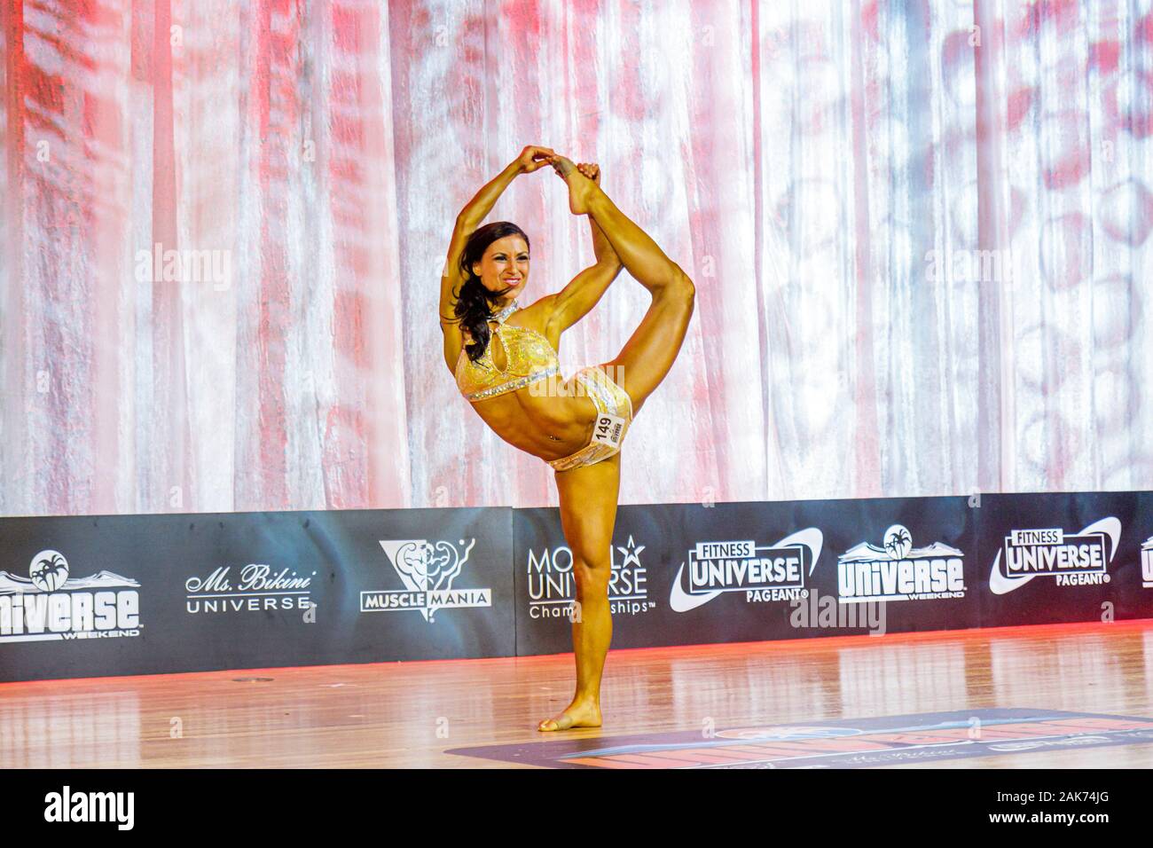 Miami Florida,Hyatt Regency Miami,hotel hotel hotel alloggio motel motel,Musclemania Universe and & Expo,Fitness Pageant,competizione,palco,adulti Foto Stock