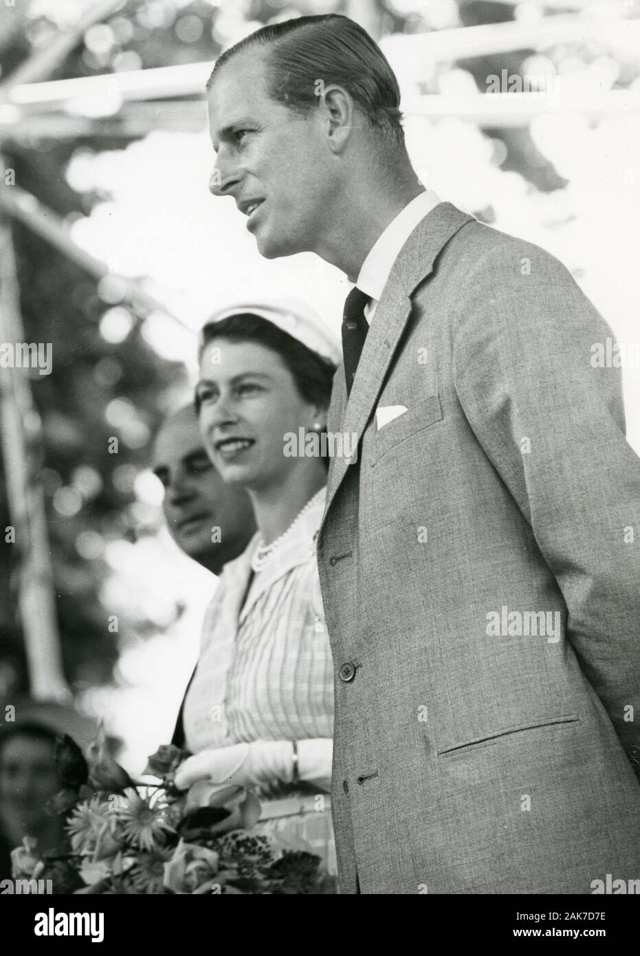Il Principe Filippo , Duca di Edimburgo, con la regina Elisabetta !! In occasione di una visita in Nuova Zelanda nel 1954 Foto Stock