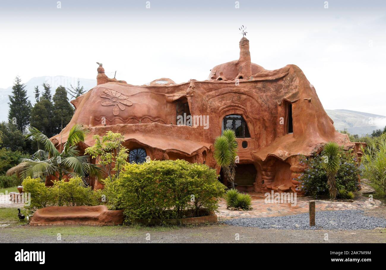 Casa Terracotta, progettata e costruita dall'architetto colombiano Octavio Mendoza, Villa de Leyva, Colombia Foto Stock