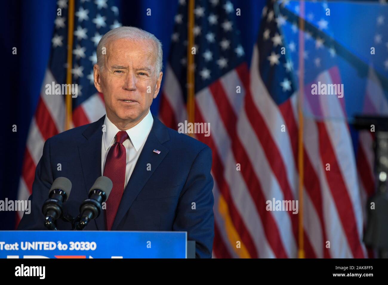 Candidato presidenziale democratico, ex Vice presidente Joe Biden offre commento sulla Trump dell amministrazione di recenti azioni in Iraq in corrente, Chelsea Piers in New York City. Foto Stock