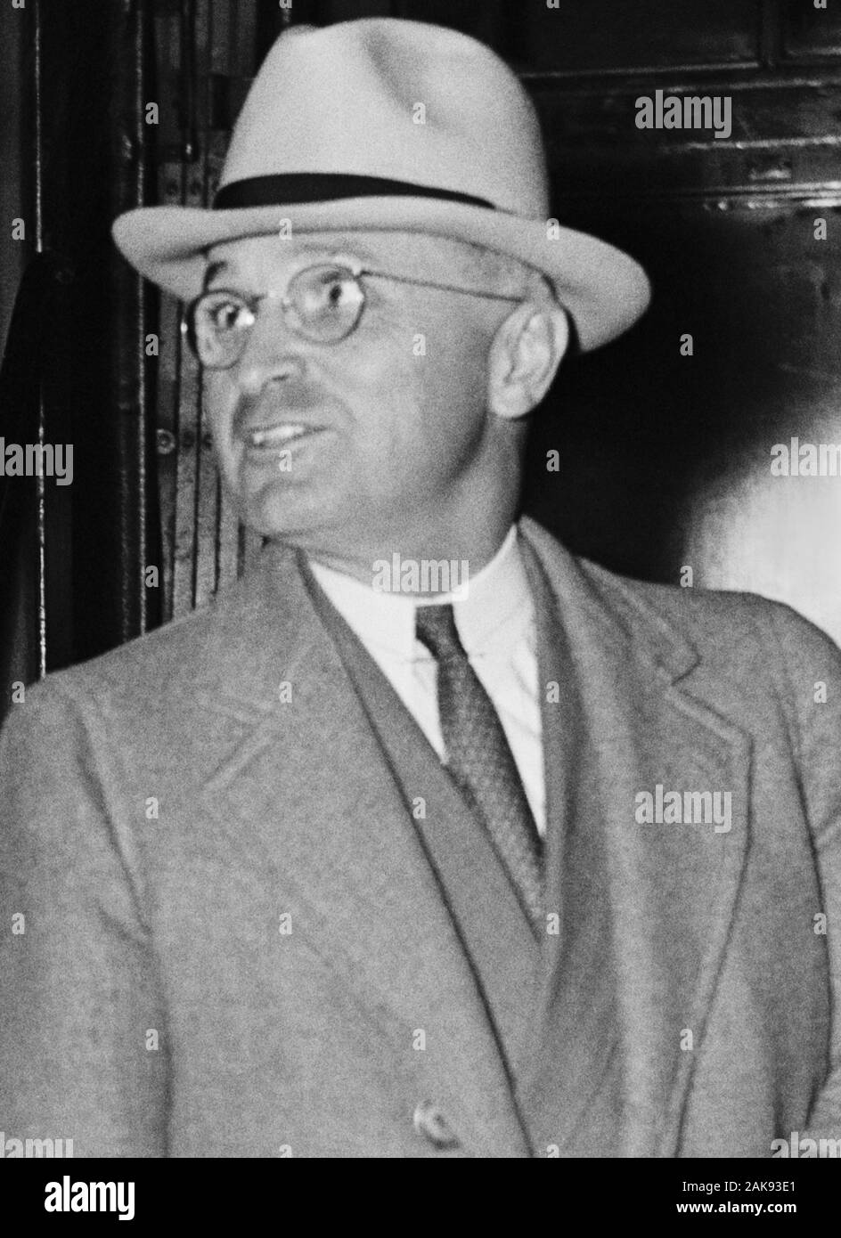 Foto d'epoca di Harry S Truman (1884 - 1972) - La trentatreesima del Presidente USA (1945 - 1953). Foto di Harris & Ewing ha preso circa 1937 quando Truman era un senatore per il Missouri. Foto Stock