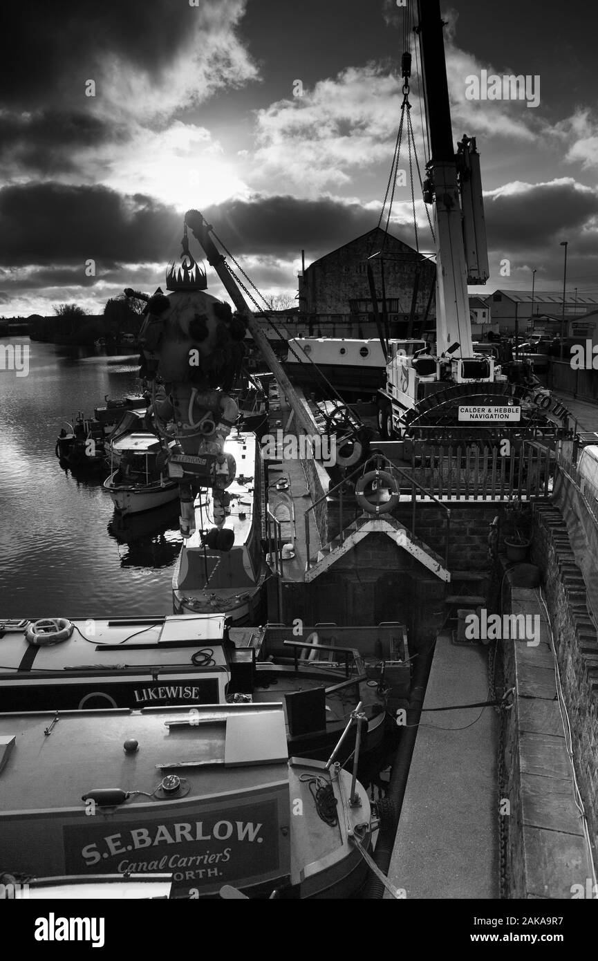 Cantiere sul fiume Calder vicino al Hepworth Galleria d'arte,Wakefiled, West Yorkshire Foto Stock