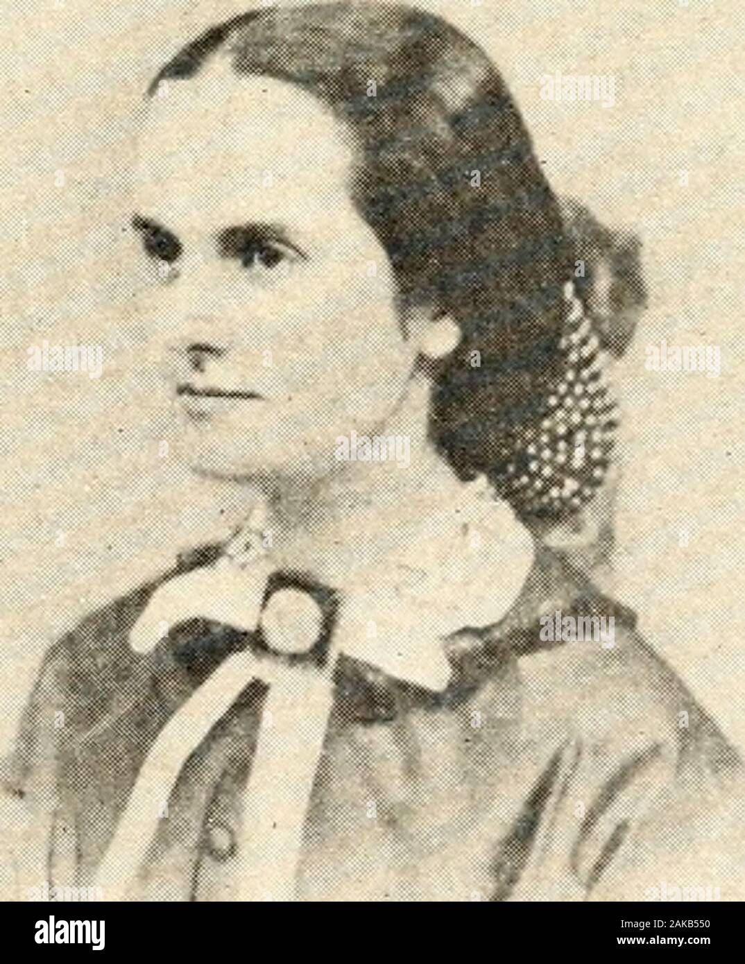 Belles, beaux e il cervello degli anni sessanta . usin. Ma secondo a nessuno e non anche per i suoi cugini-in racefor il Golden Apple è stata Miss Anne Fisher. Ella era thedaughter di George Daniel Fisher, di Richmond e Eliza-beth Ganigues Higginbotham, di Albemarle. Il sig. Fisherwrote il libro sulla discendenza di Jacquelin Ambler.Questa coppia ha avuto due figli e due figlie: Robert, Edward,Anne e Mary. L'ultimo è l'unico sopravvissuto ed è thewidow del Col. Pejrton Randolph, residente in Amherst, Va. Miss Anne Fisher marriedafter la guerra il sig. RobertCamp, di Norfolk. Di thisunion è venuto un ragazzo e agirl, quest'ultimo na Foto Stock