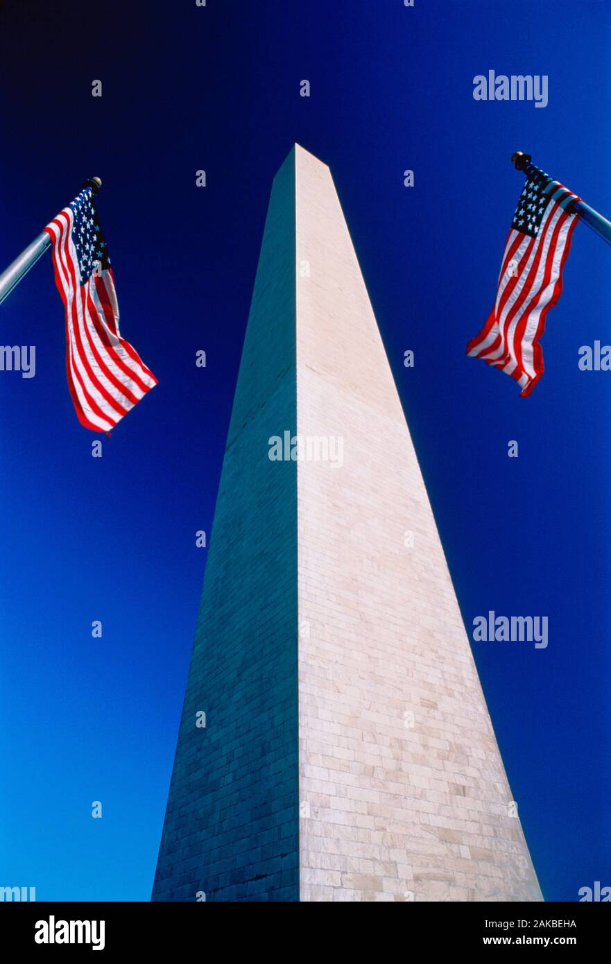 Basso angolo vista del monumento di Washington, Stati Uniti d'America Foto Stock