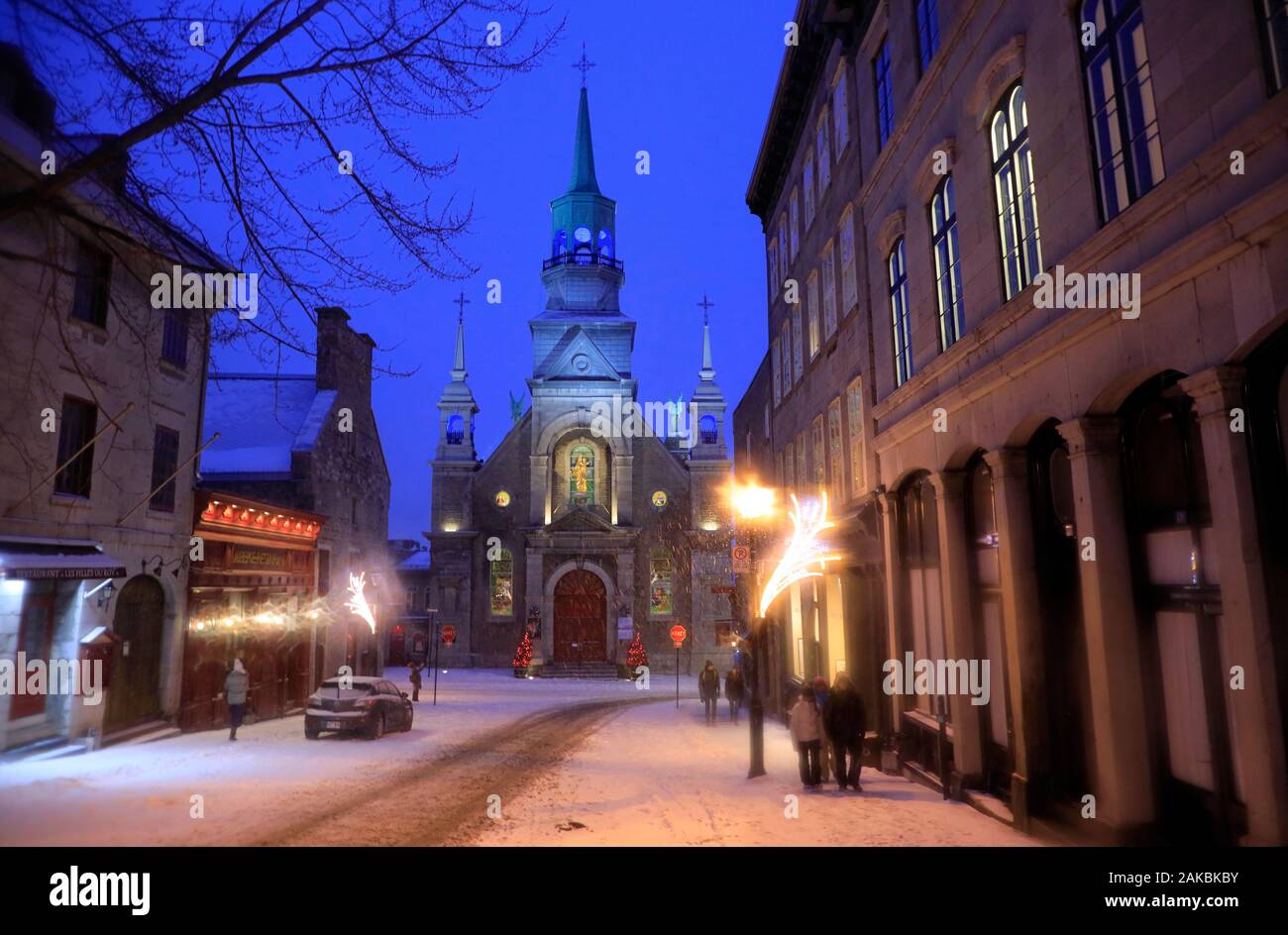 La vista notturna di Notre-Dame-de-Bon-Secours Cappella in una tempesta di neve. La vecchia Montreal.Montreal.Québec provincia.Canada Foto Stock