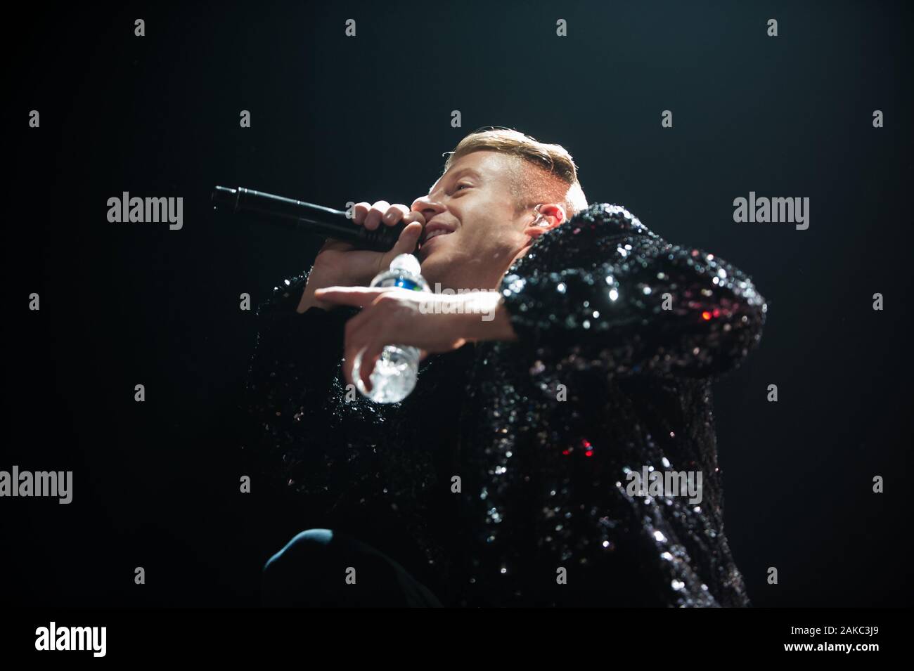 Milano Italia 09/10/2013 concerto dal vivo di Macklemore al Forum Assago Foto Stock