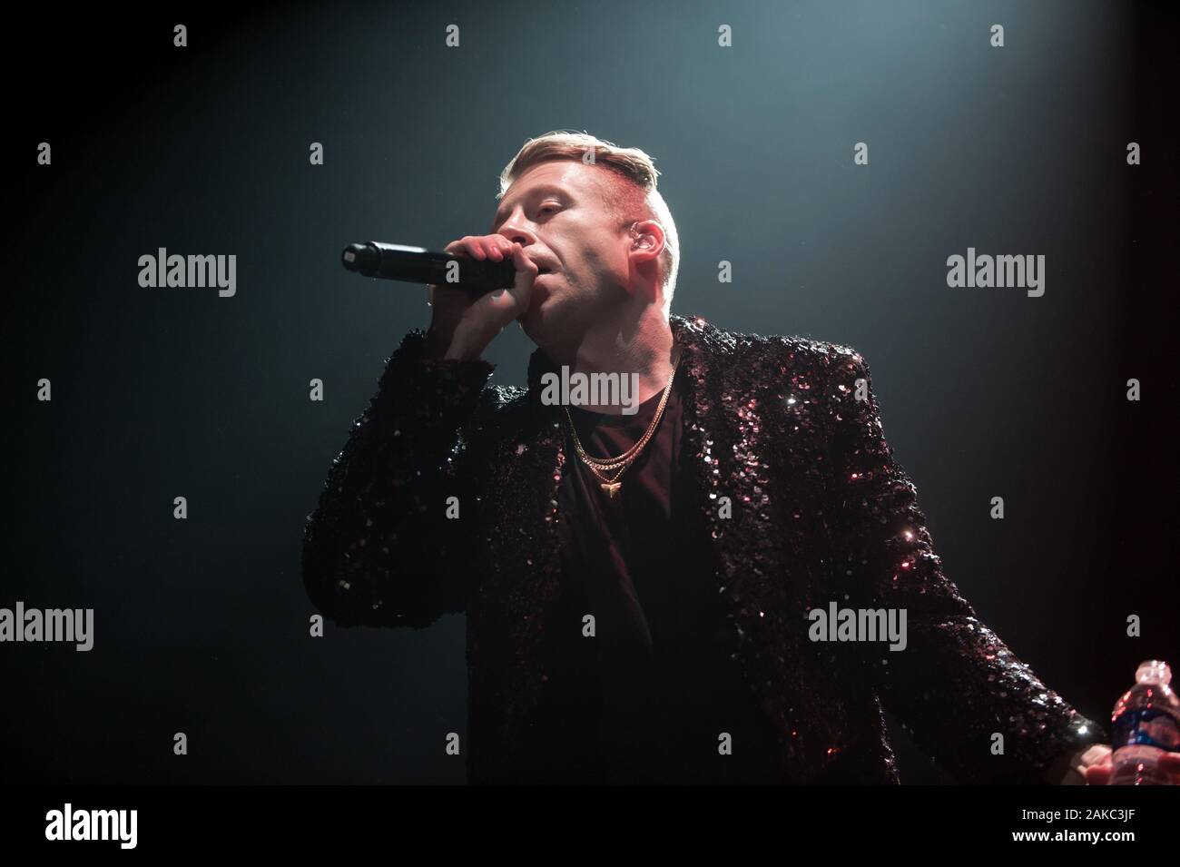 Milano Italia 09/10/2013 concerto dal vivo di Macklemore al Forum Assago Foto Stock