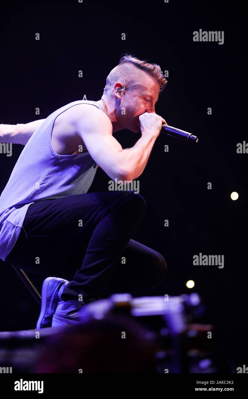 Milano Italia 09/10/2013 concerto dal vivo di Macklemore al Forum Assago Foto Stock