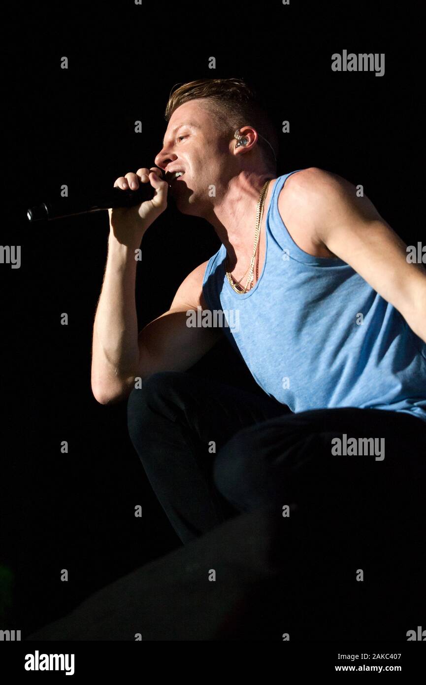 Milano Italia 09/10/2013 concerto dal vivo di Macklemore al Forum Assago Foto Stock