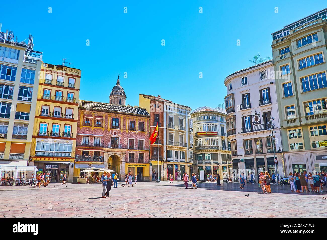 MALAGA, Spagna - 26 settembre 2019: Plaza de la Constitucion (Piazza della Costituzione) è uno dei più bei monumenti storici della città con Foto Stock