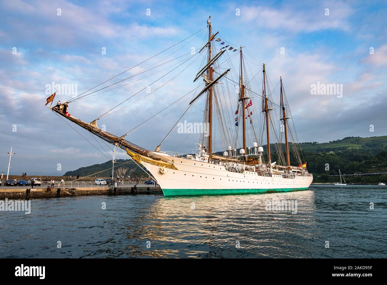 Il El Cano nave nelle acque di Biskay Foto Stock